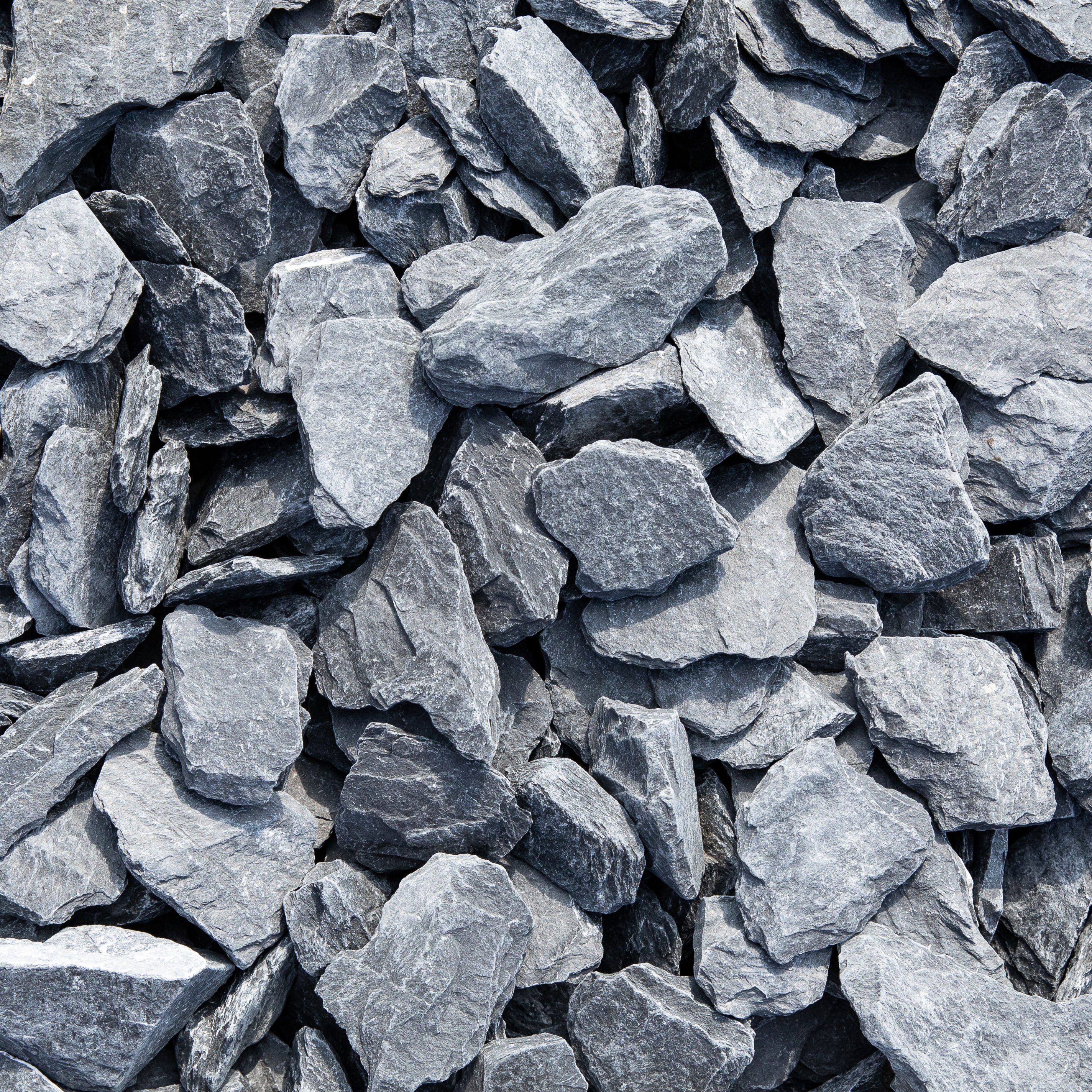 Burlington Aggregates Lakeland Blue Slate Chippings 40mm Approx 850kg Bulk Bag