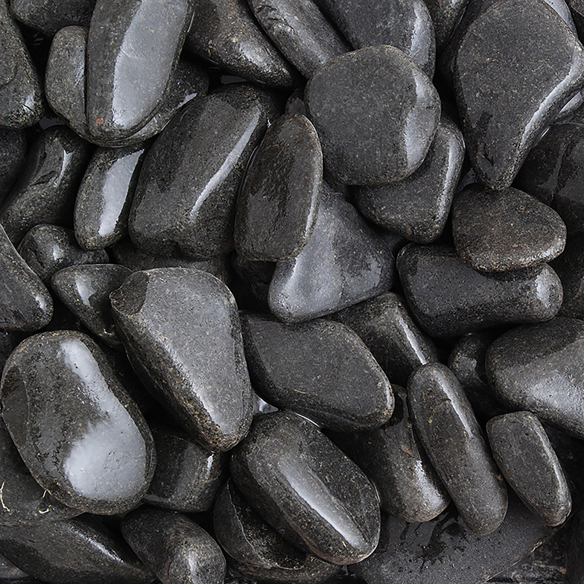 LRS Black Ebony Pebbles 30-60mm 20kg Poly Bag