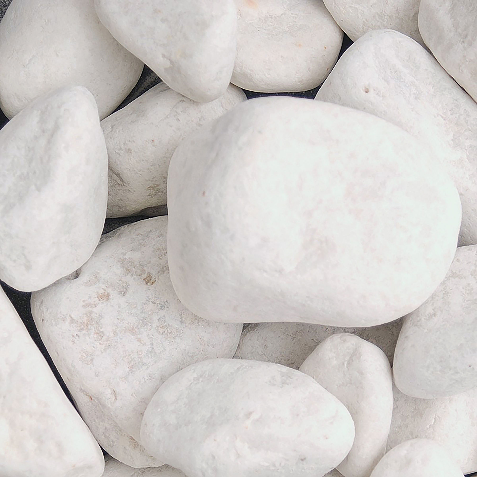 LRS White Cobbles 40-90mm 20kg Poly Bag