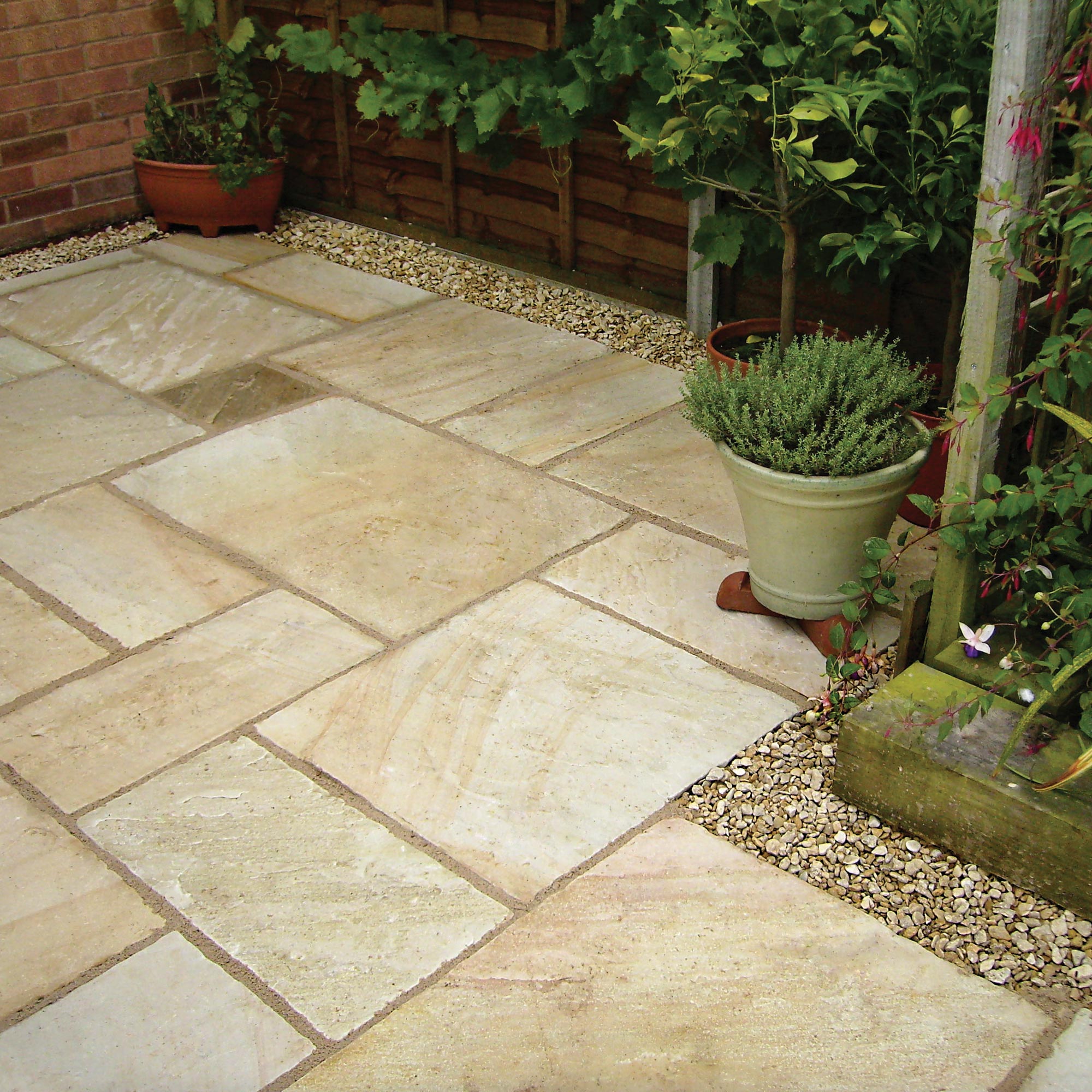 Pavestone Calibrated Paving Pack Tudor Antique Deanery 22mm