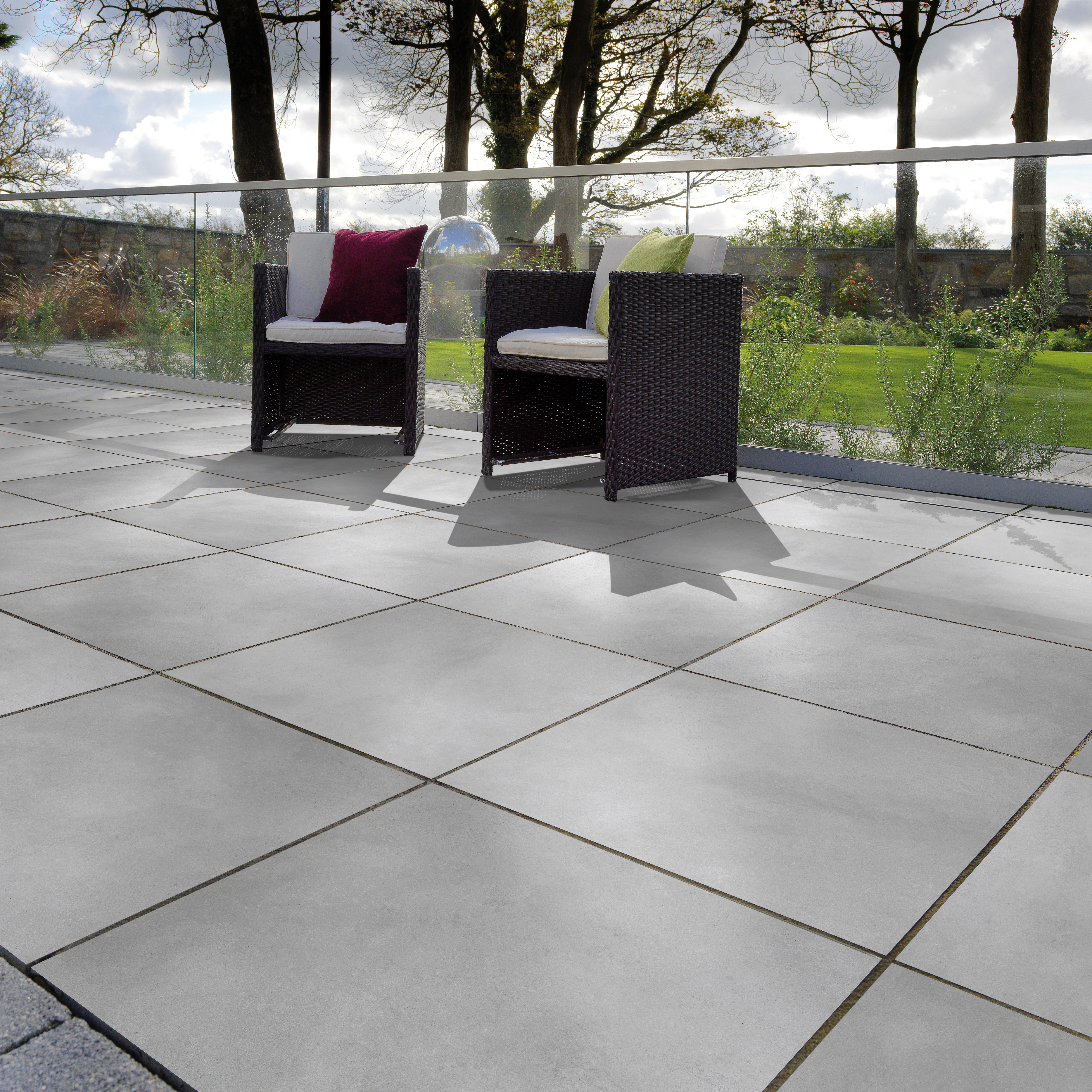 Pavestone Calibra Porcelain Paving Silver Grey 595mm x 595mm x 20mm