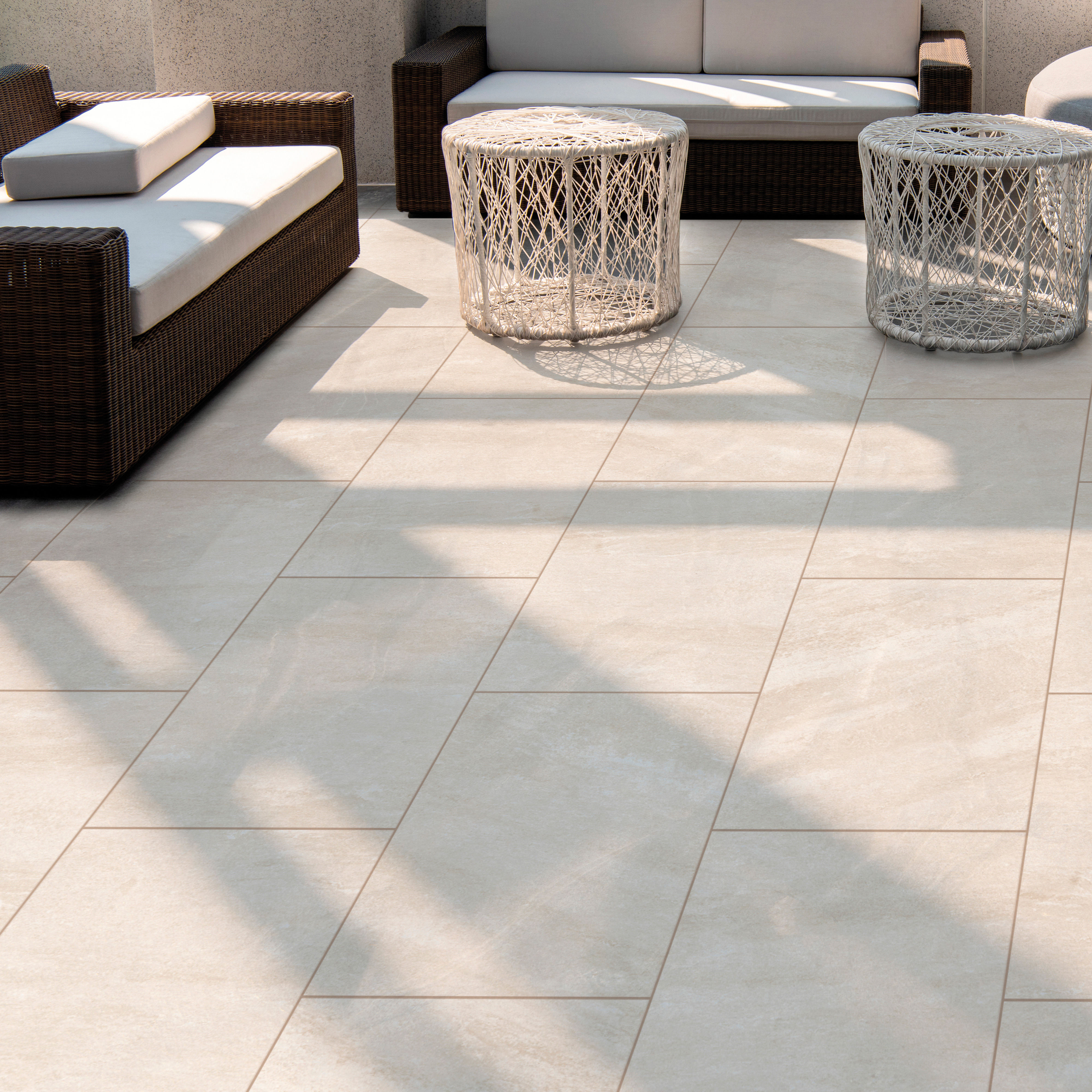 Pavestone Sabbia Porcelain Paving Cliff Rock White (Pack of 21) 900mm x 600mm x 20mm (11.34m²)