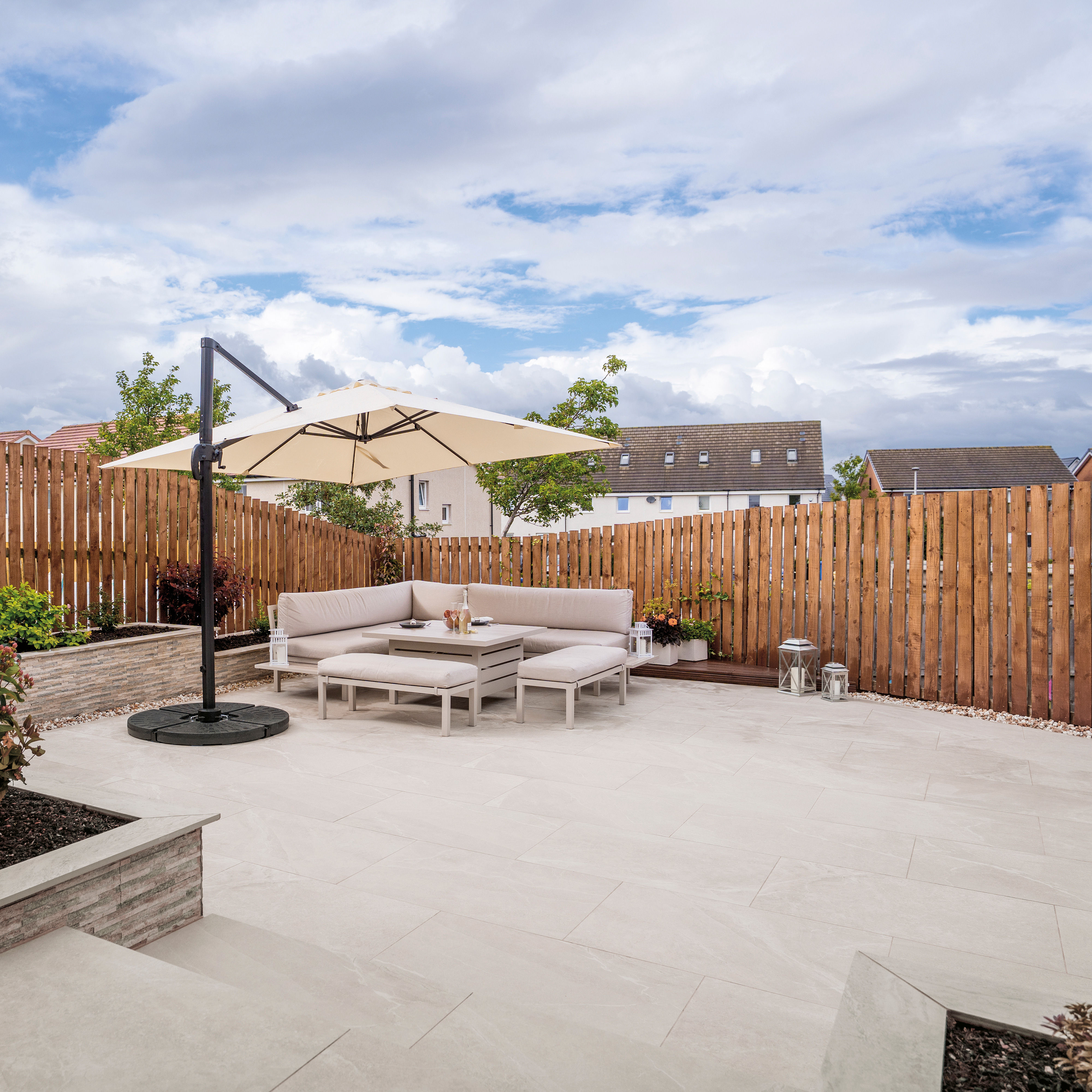 Pavestone La Moda Porcelain Paving Beige (Pack of 42) 900mm x 600mm x 20mm (22.68m²)