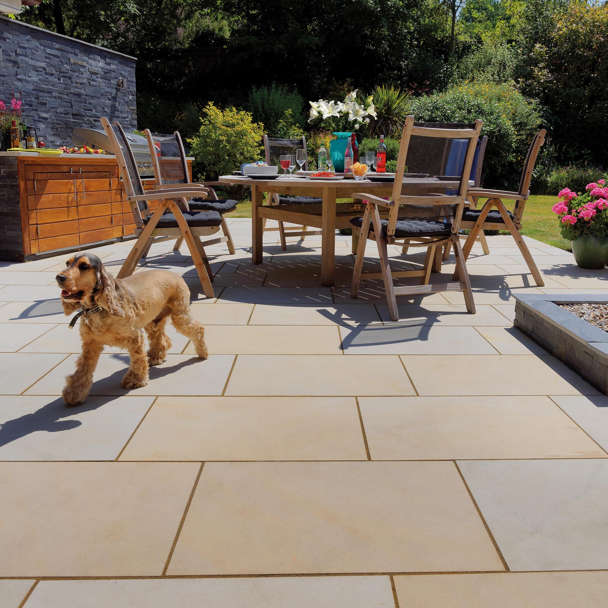 Pavestone Contemporary Paving Pack Regal Summit (20mm Sawn) 750mm x 500mm 16.85m²