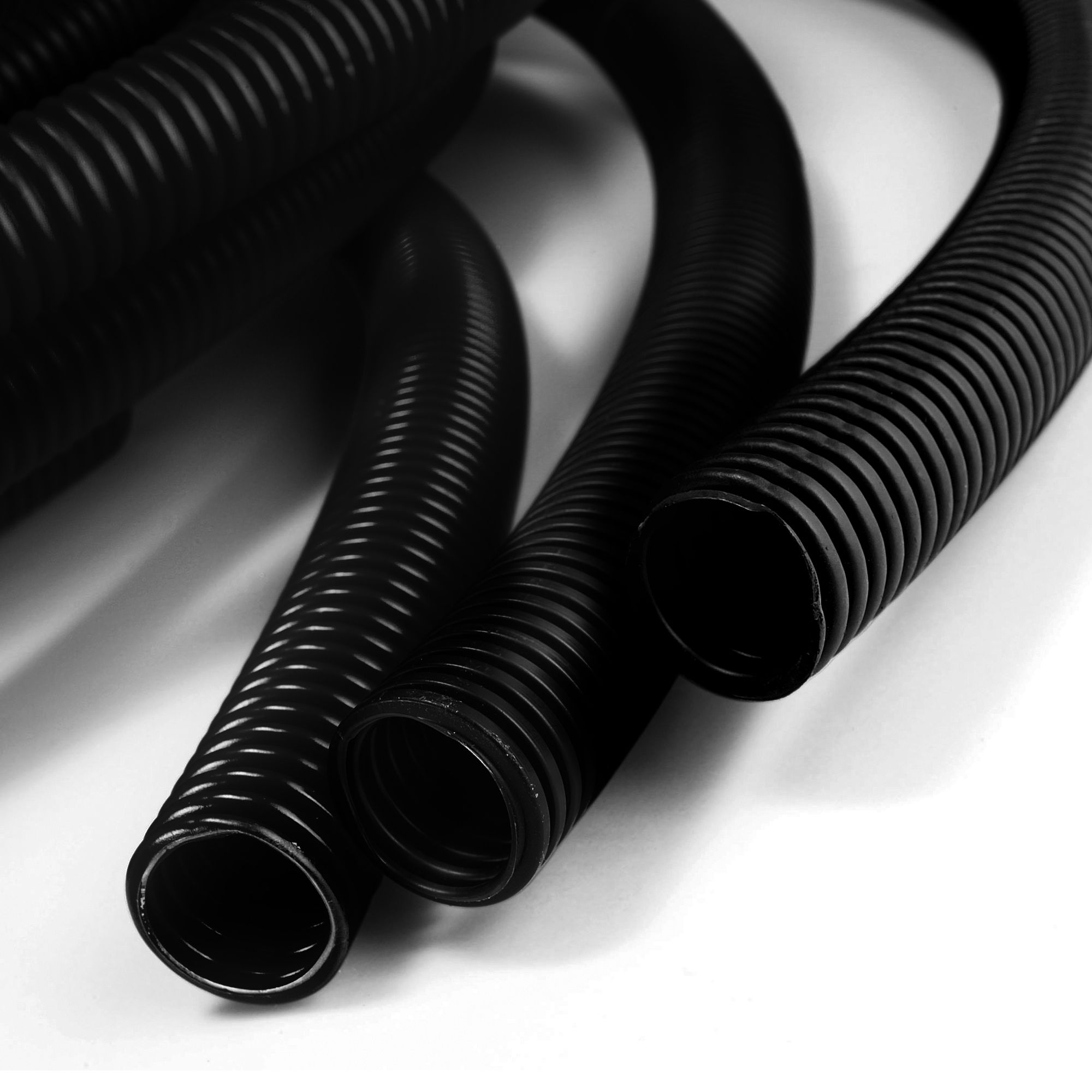 JG Speedfit Conduit Pipe Black 12mm x 25m - 12BLKCON-25C