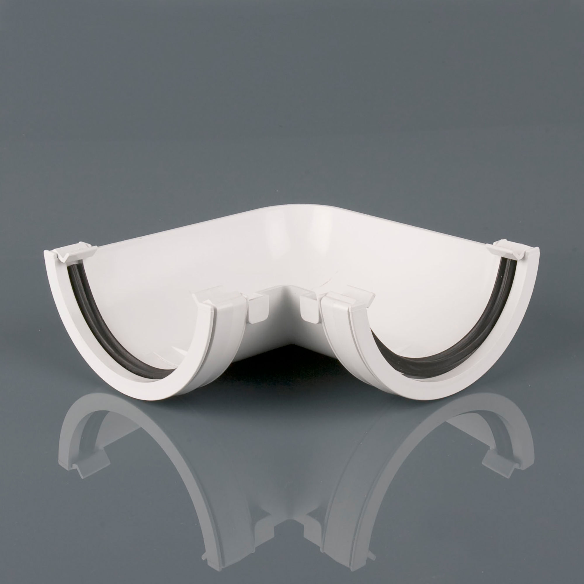 Brett Martin Roundstyle Gutter Angle 90° Arctic White 112mm - BR048A