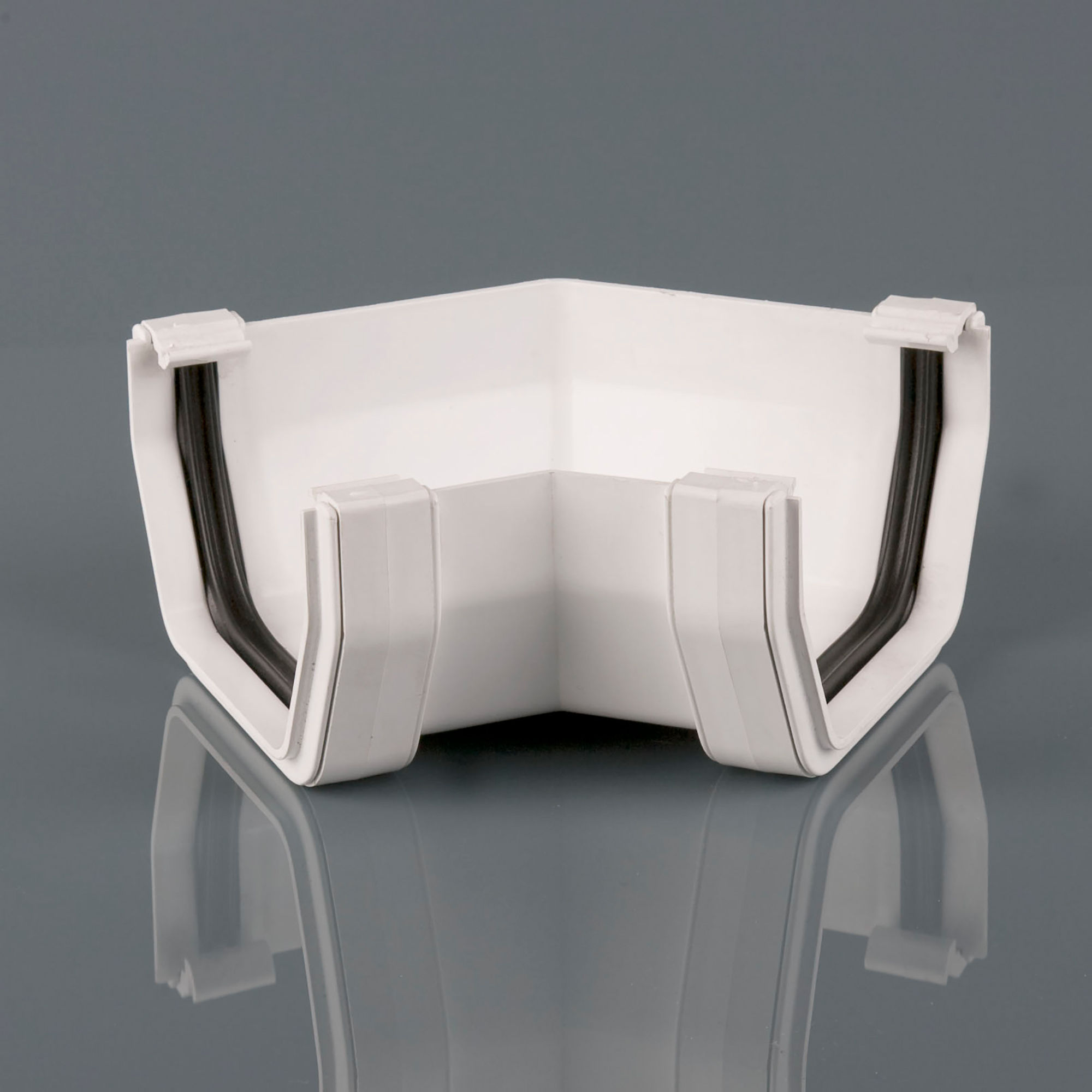 Brett Martin Square Gutter Angle 135° Arctic White 114mm - BR059A